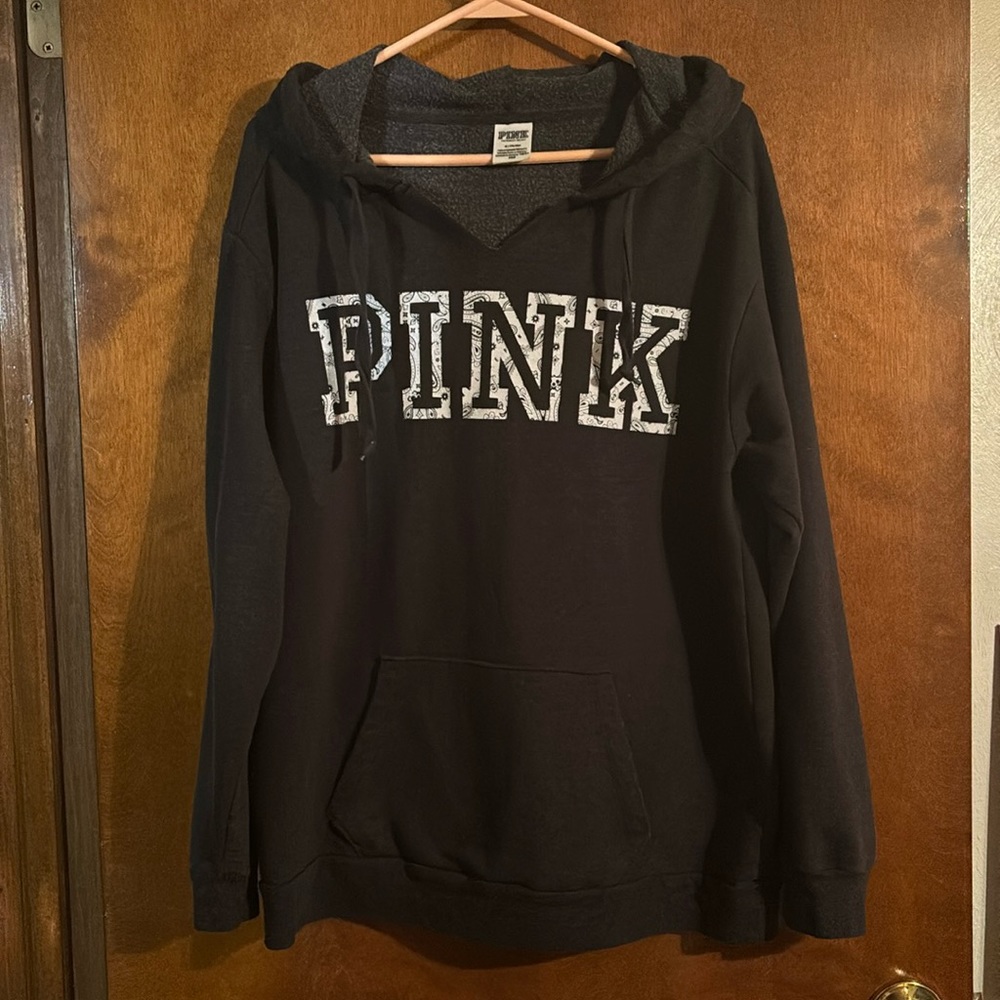 Victoria’s Secret PINK V-neck hoodie bandana print logo paisley logo